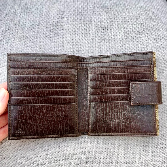 Gucci GG Rare Neutral Canvas Monogram Web Canvas Compact Wallet - Picture 2 of 9